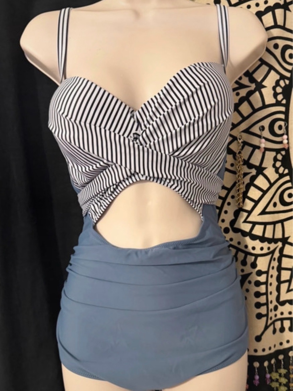Striped Twist Cutout One-Piece Swimsuit in Navy and Blue